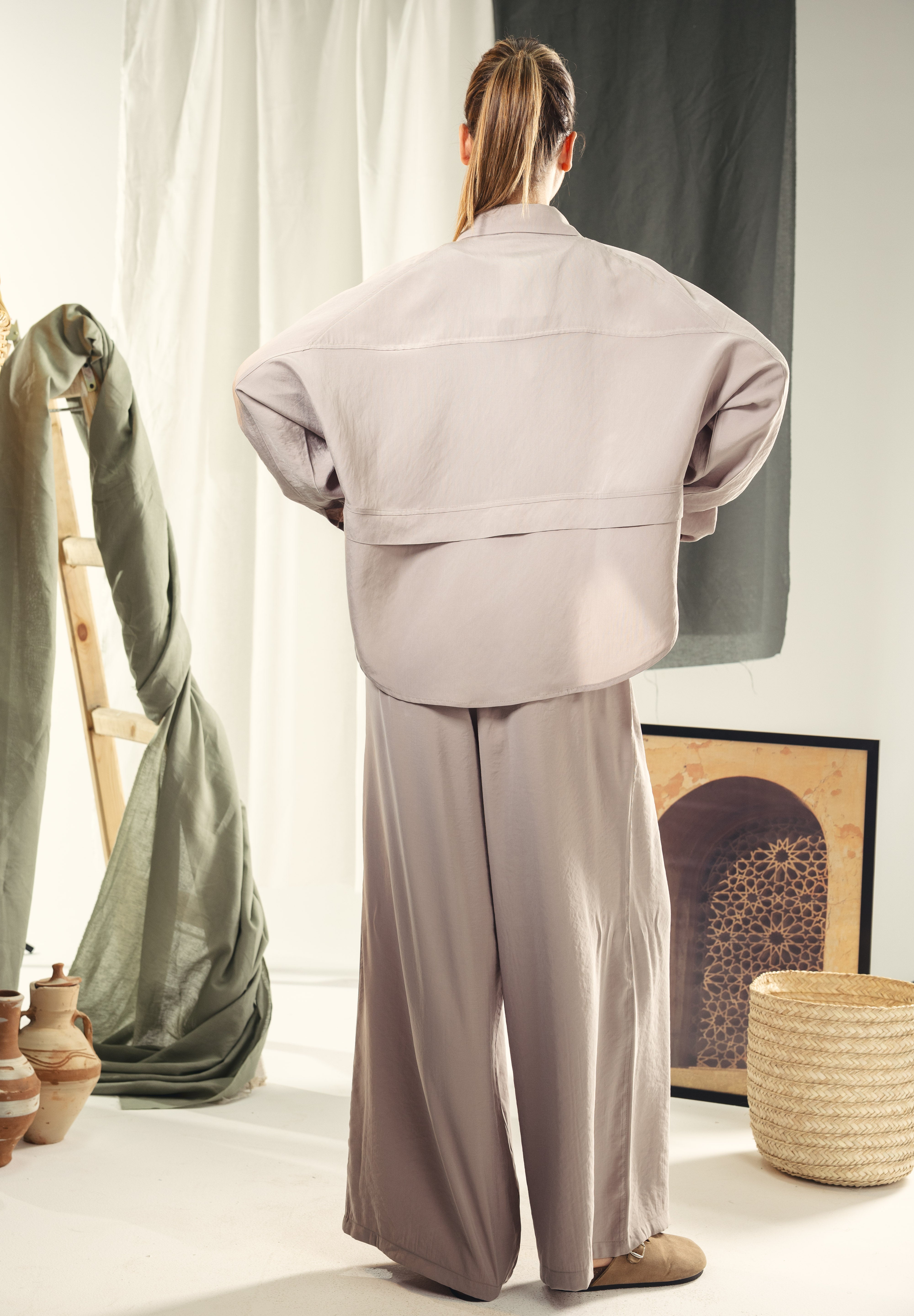 Copra button up shirt with seams and cuts comfy fit Grey