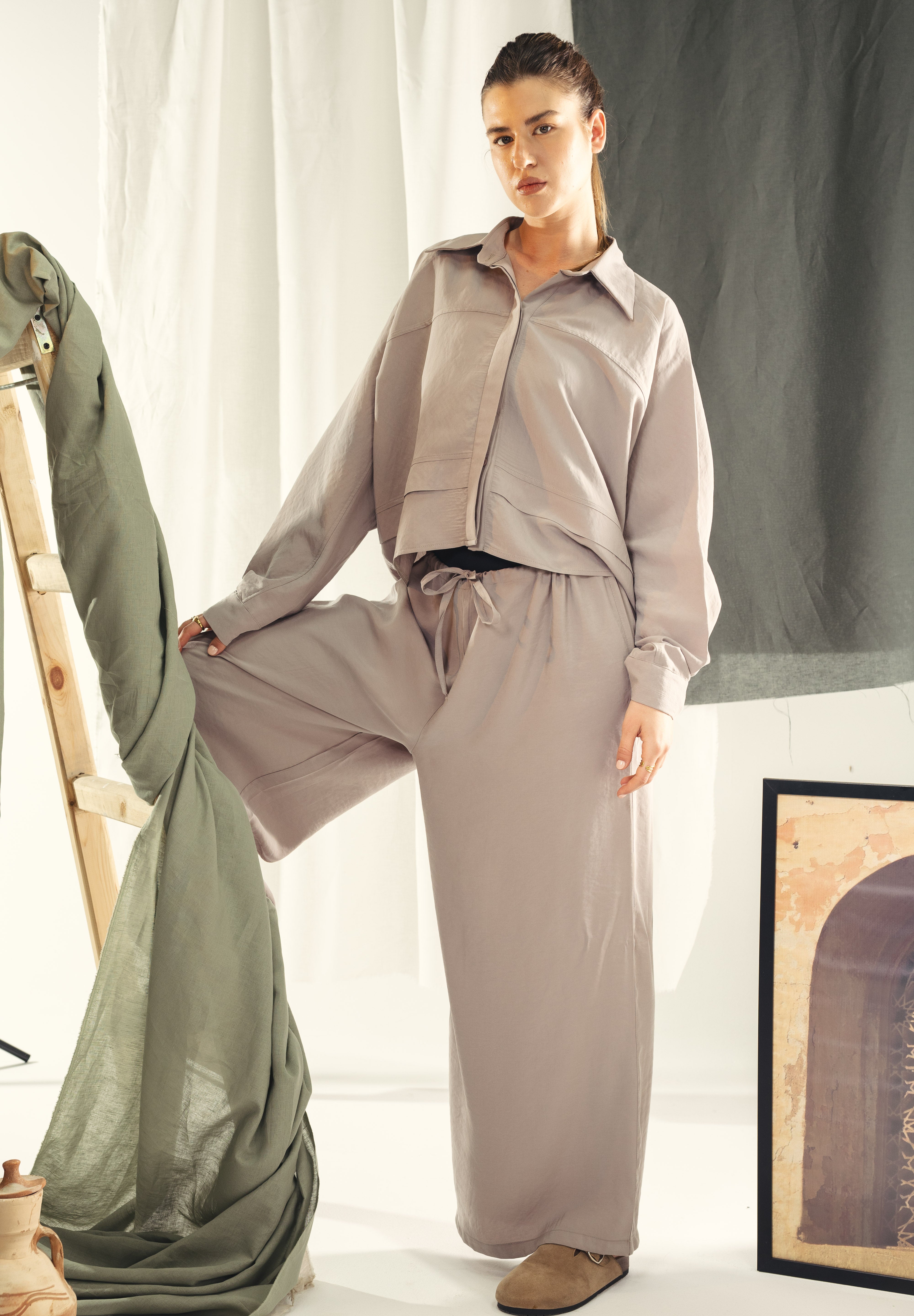 Copra button up shirt with seams and cuts comfy fit Grey