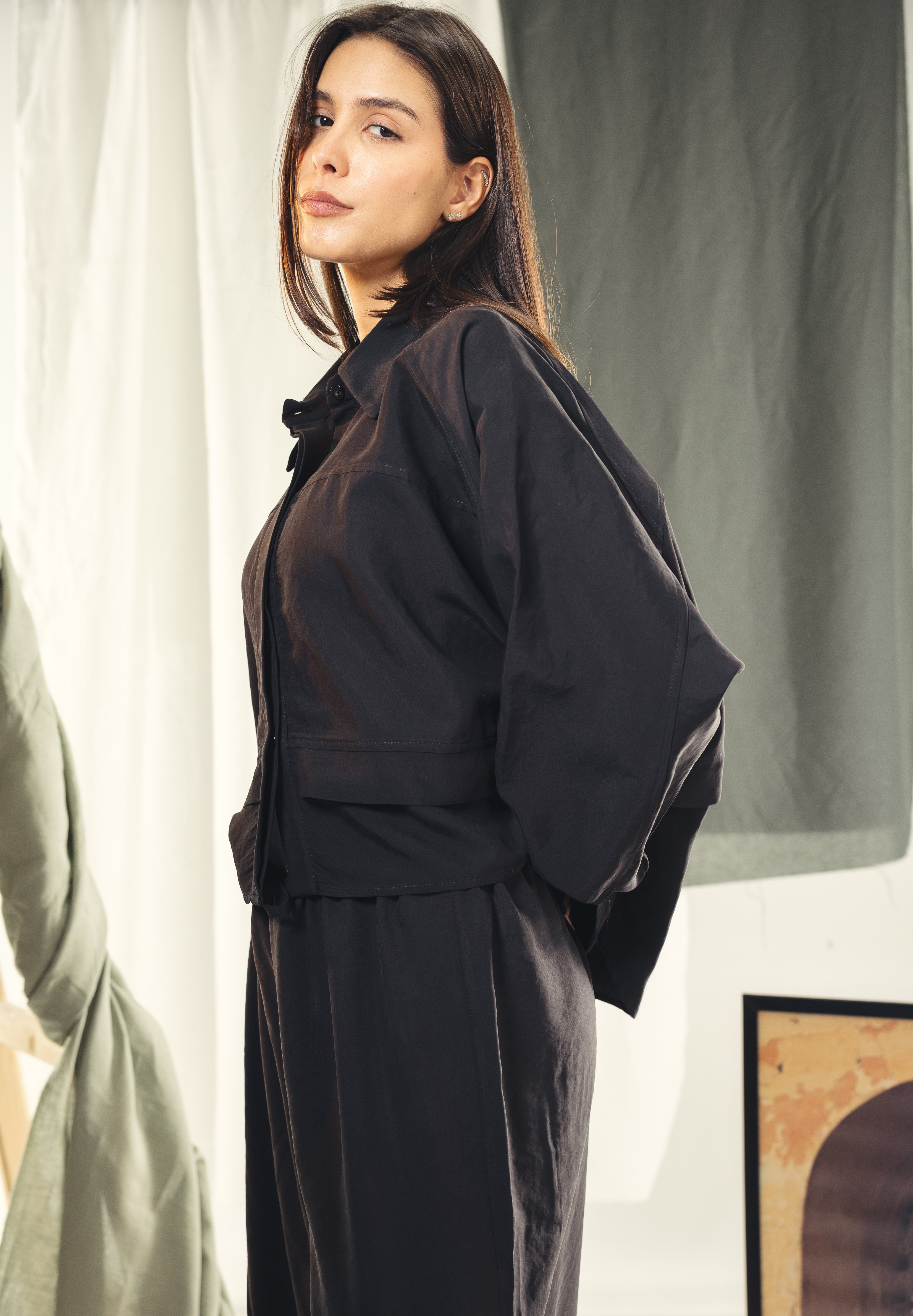 Copra button up shirt with seams and cuts comfy fit Black