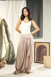 Balloon pants with a waist band and a scarf Beige