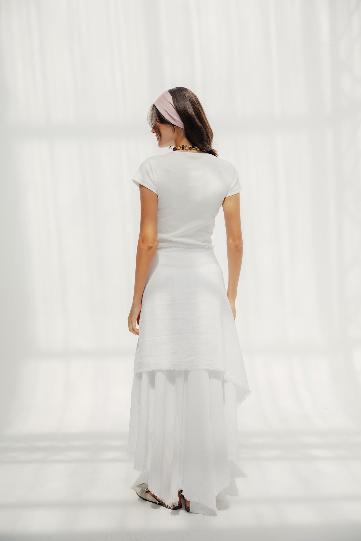 A Flowy skirt with different lengths White