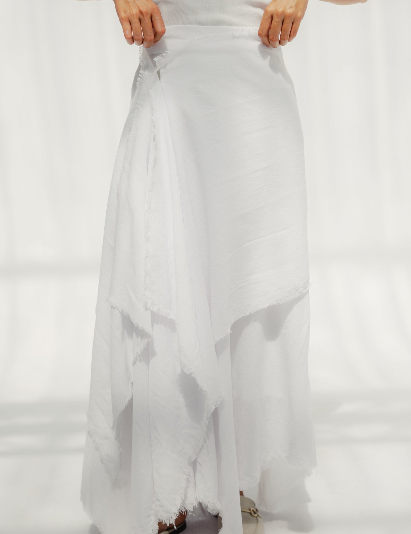 amira-550_a9f5bfe1-5f82-4890-8eb5-ea5a5c867674.jpg
