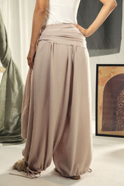 Balloon pants with a waist band and a scarf Beige