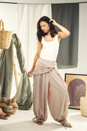 Balloon pants with a waist band and a scarf Beige
