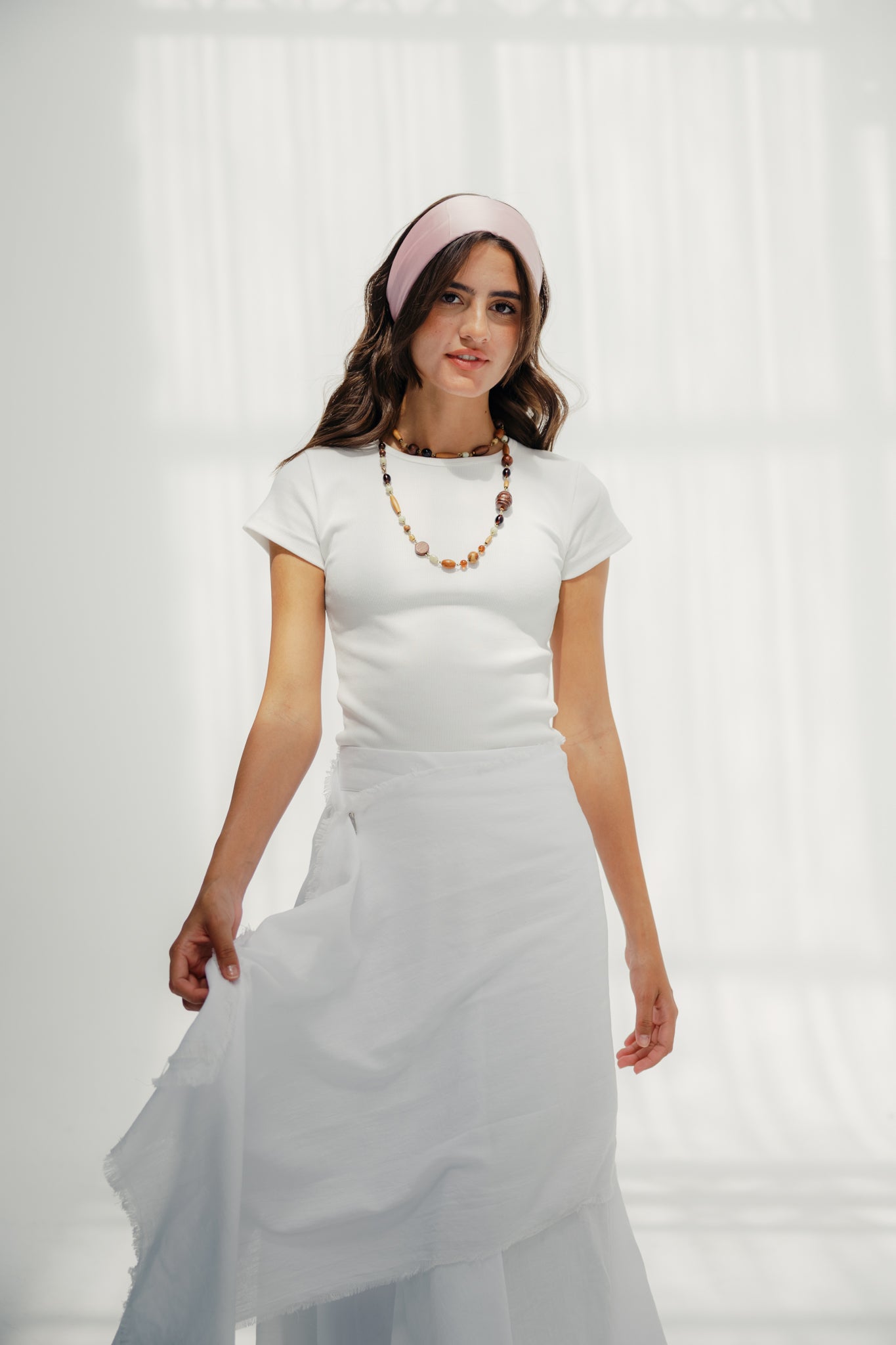 A Flowy skirt with different lengths White