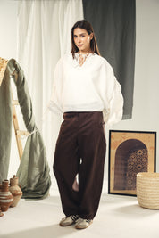 White blouse with straw strings