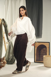 White blouse with straw strings