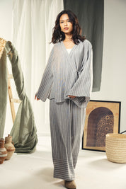 Striped Relaxed-Fit Cardigan with Wide Sleeves Grey