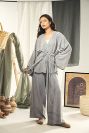 Striped Relaxed-Fit Cardigan with Wide Sleeves Grey