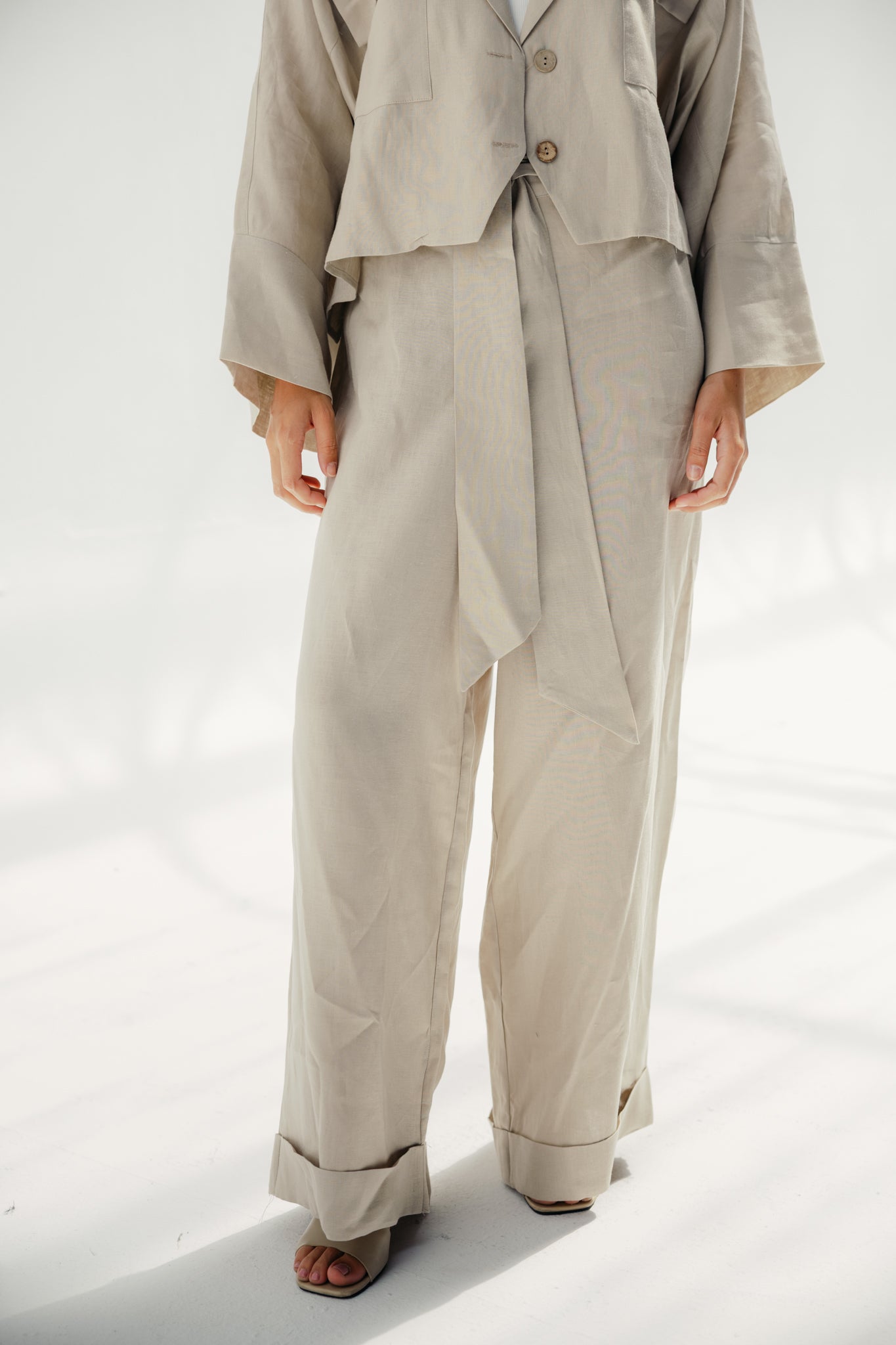 The day break pants beige