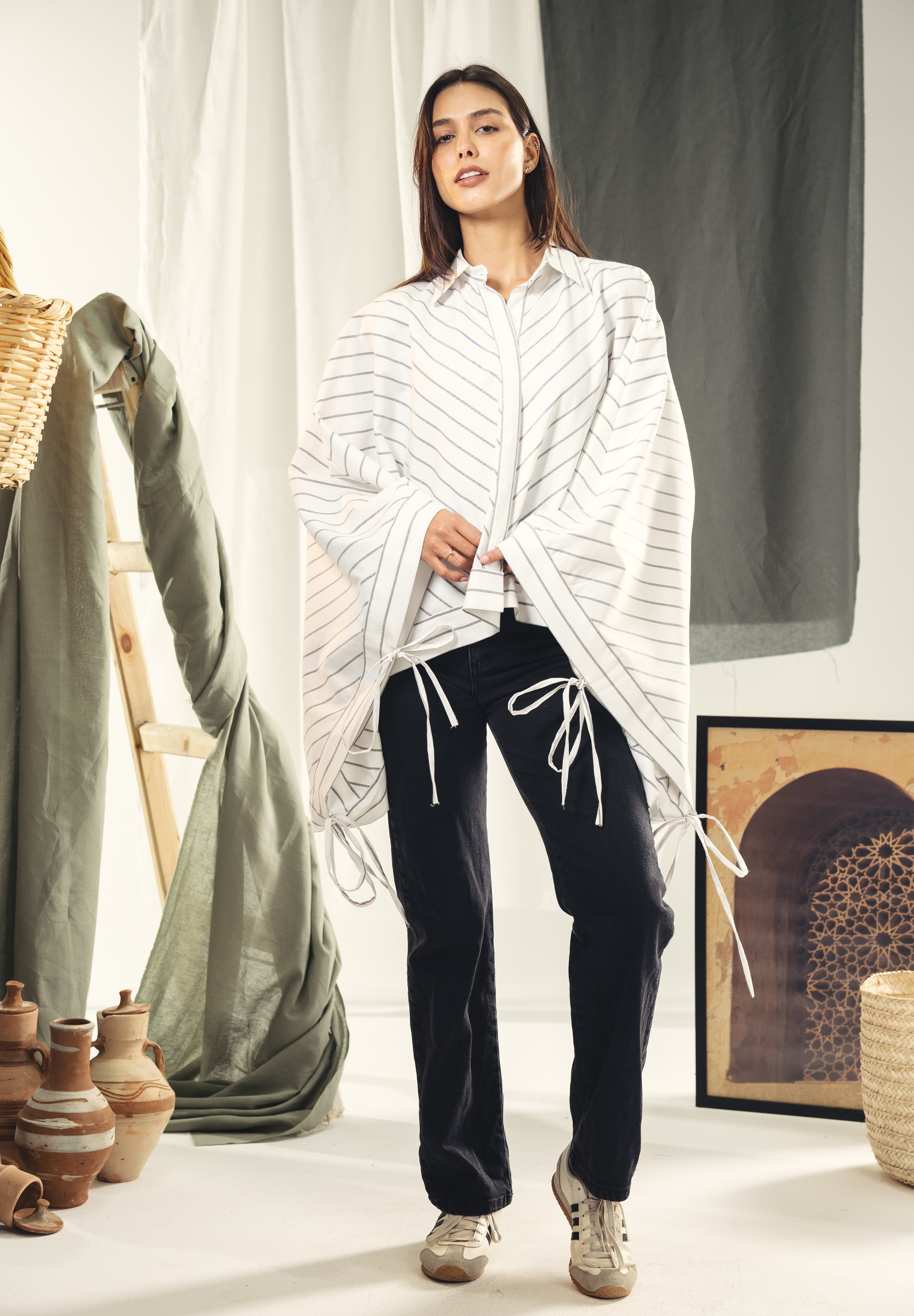 oversized striped shirt with back straw string White & Black
