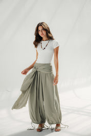 Balloon pants with a waist band and a scarf light olive