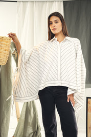 oversized striped shirt with back straw string White & Black