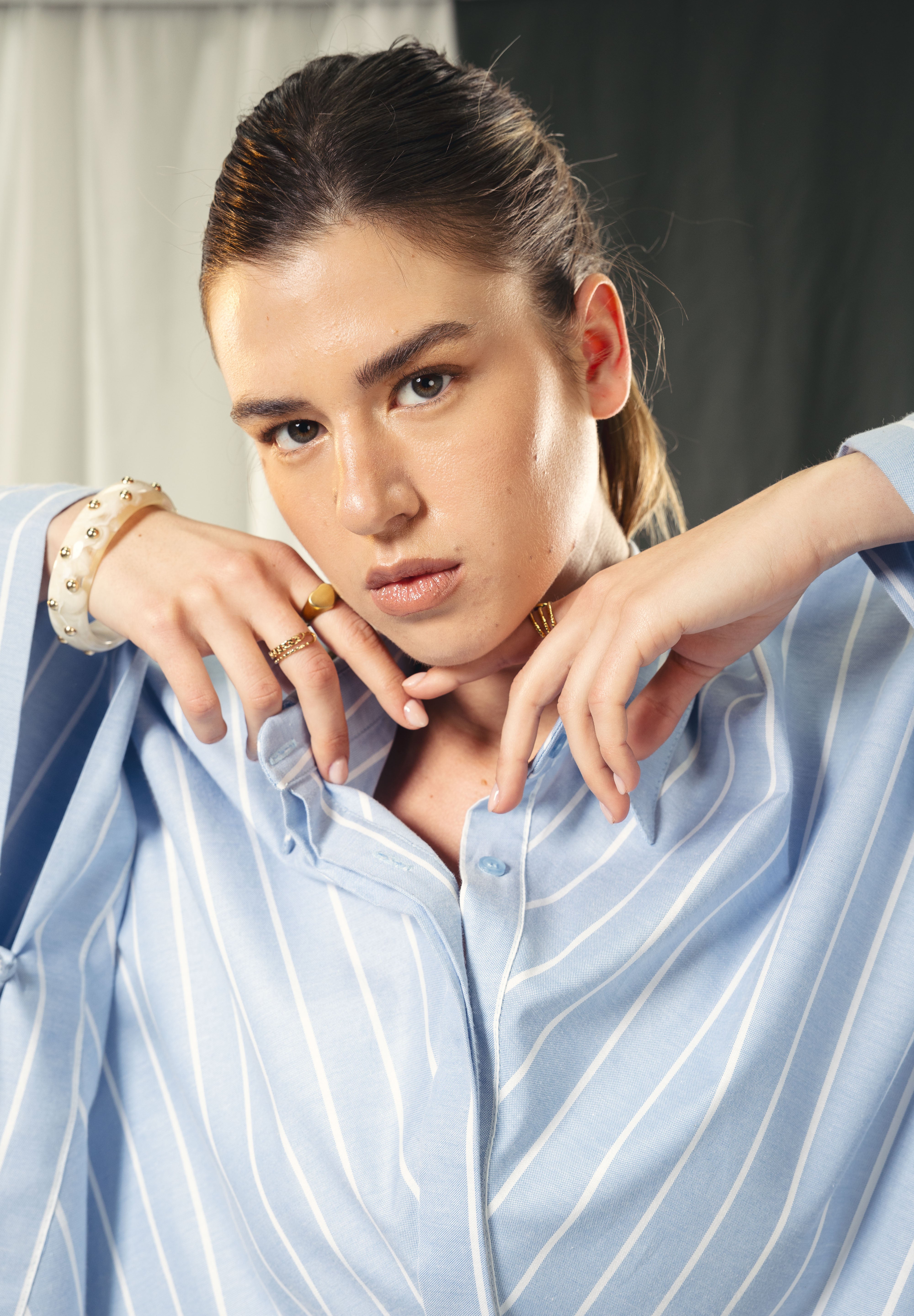 oversized striped shirt with back straw string Blue & White