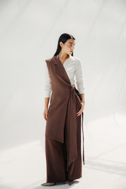 The Elara vest Brown