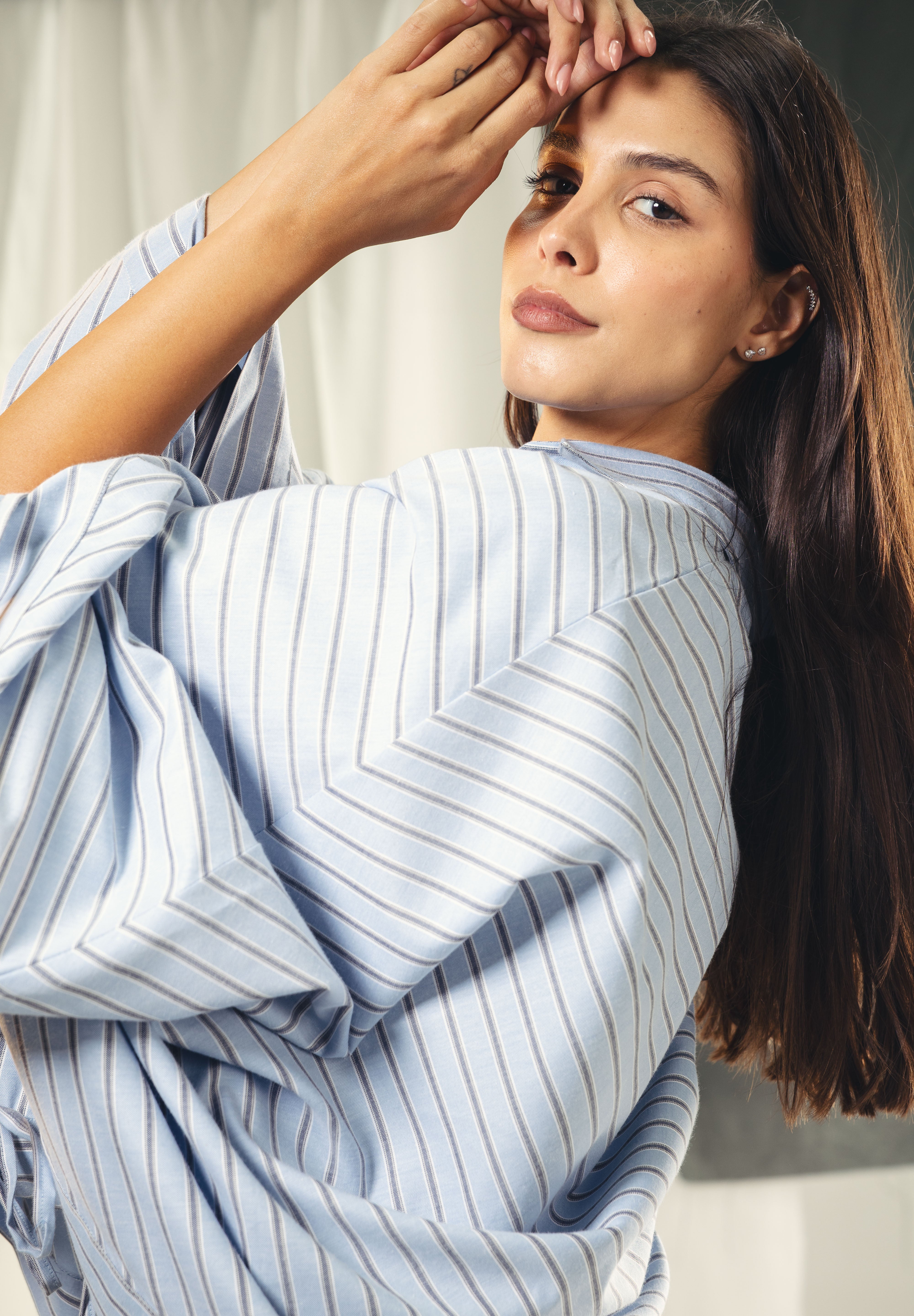oversized striped shirt with back straw string baby blue and dark grey