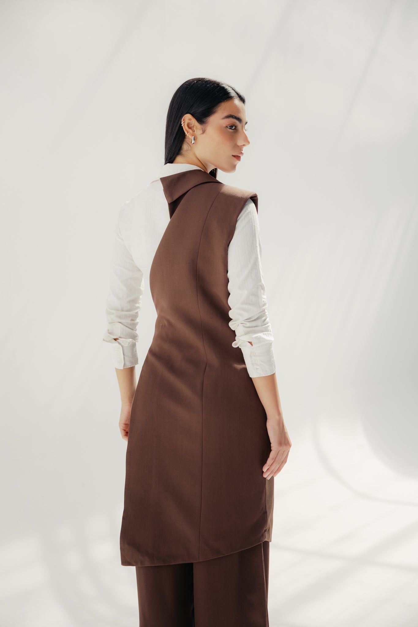 The Elara vest Brown