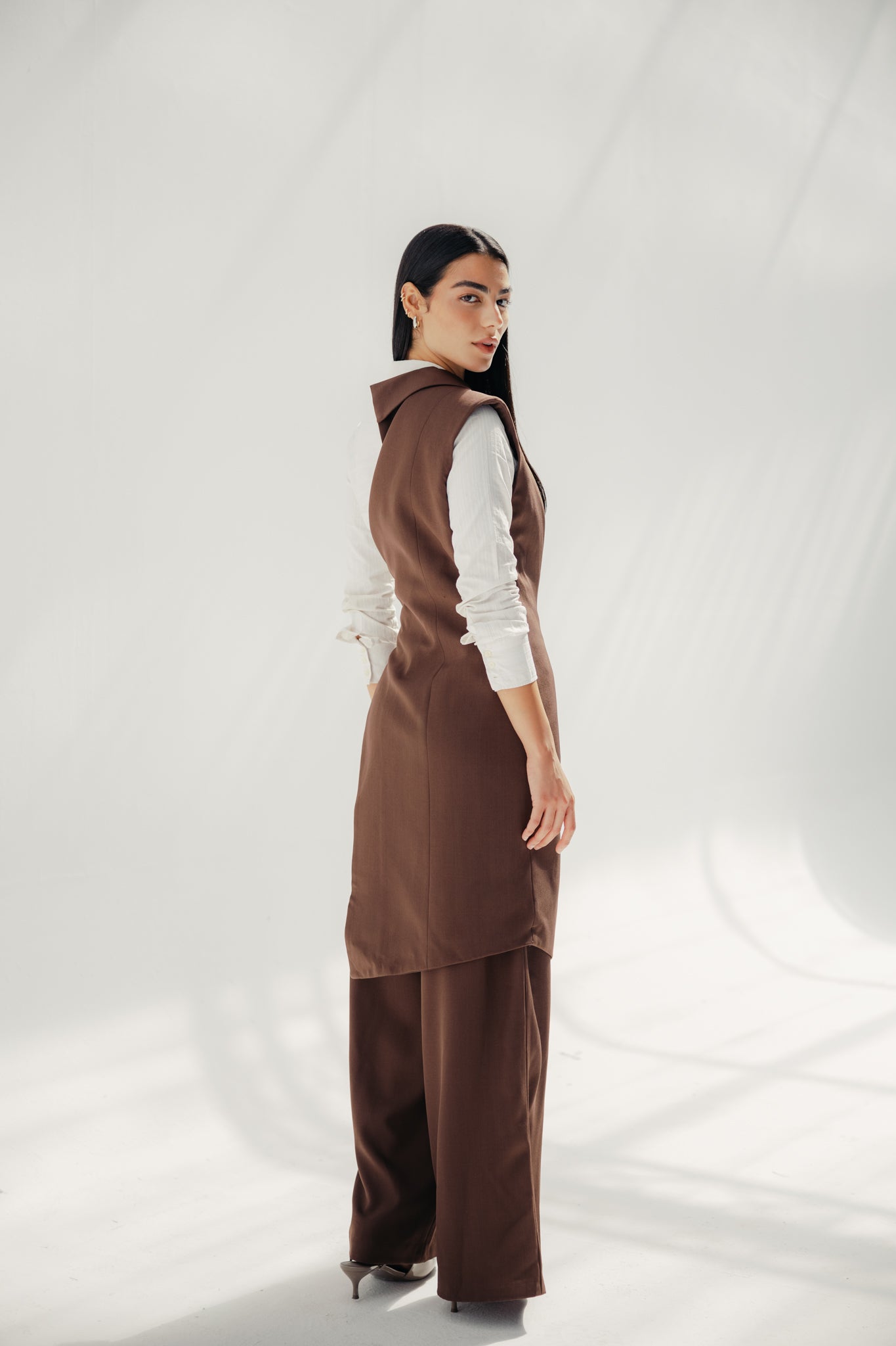 The Elara vest Brown