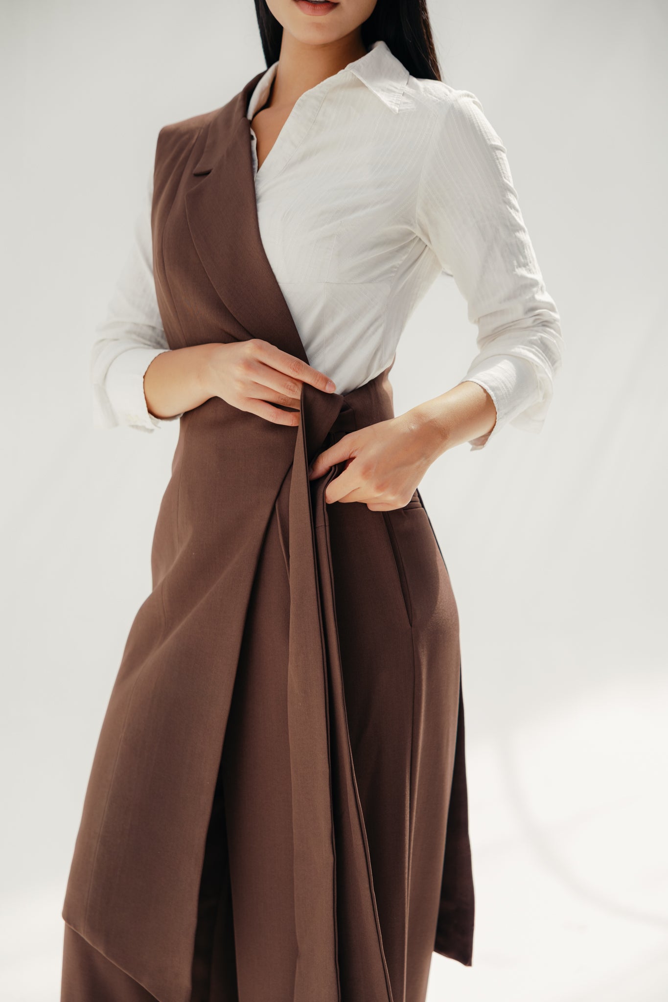 The Elara vest Brown