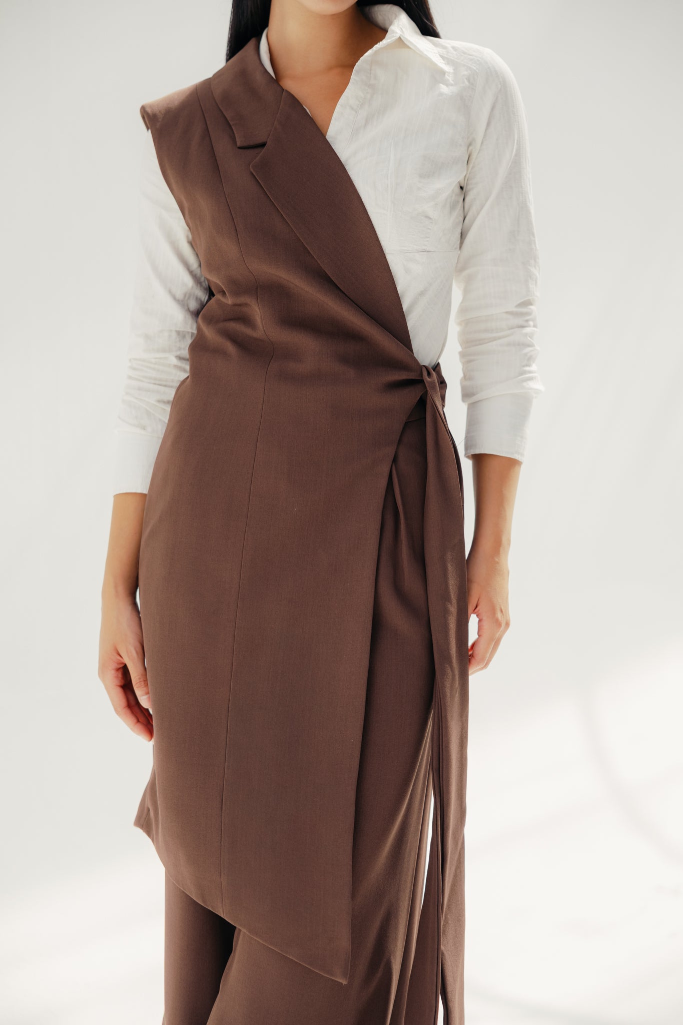 The Elara vest Brown