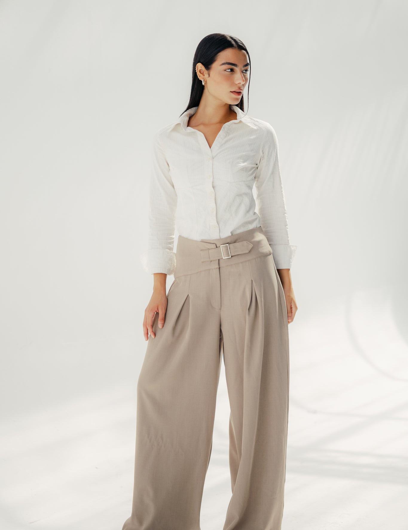 amira-671_85d8ea1c-319a-4a2d-aa4c-d8625caefeb7.jpg
