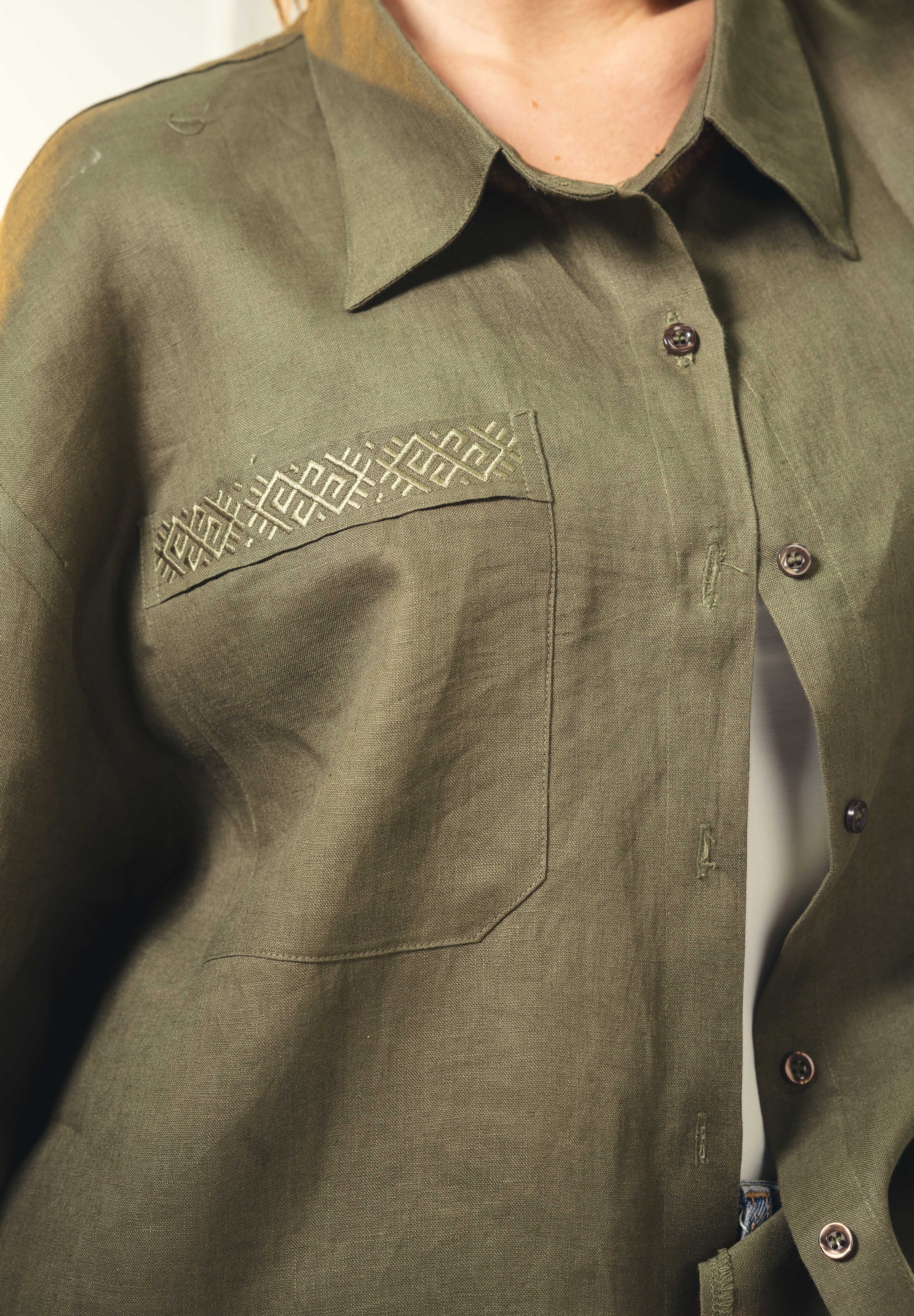 Oversized embroidered shirt olive green