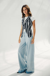 The Solano vest  Black and White