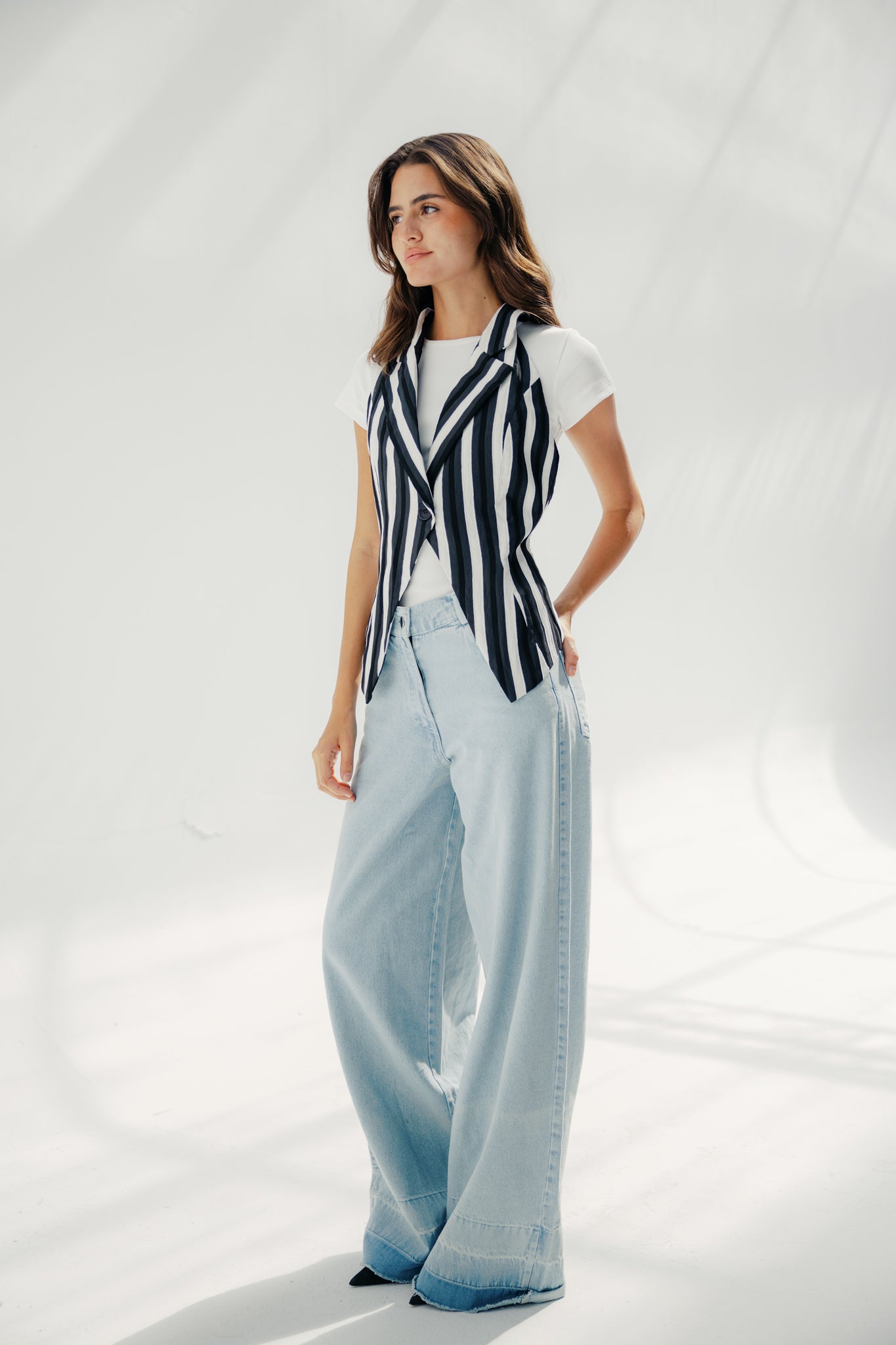 The Solano vest  Black and White