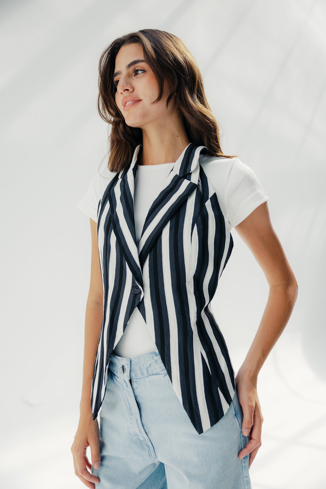 The Solano vest  Black and White