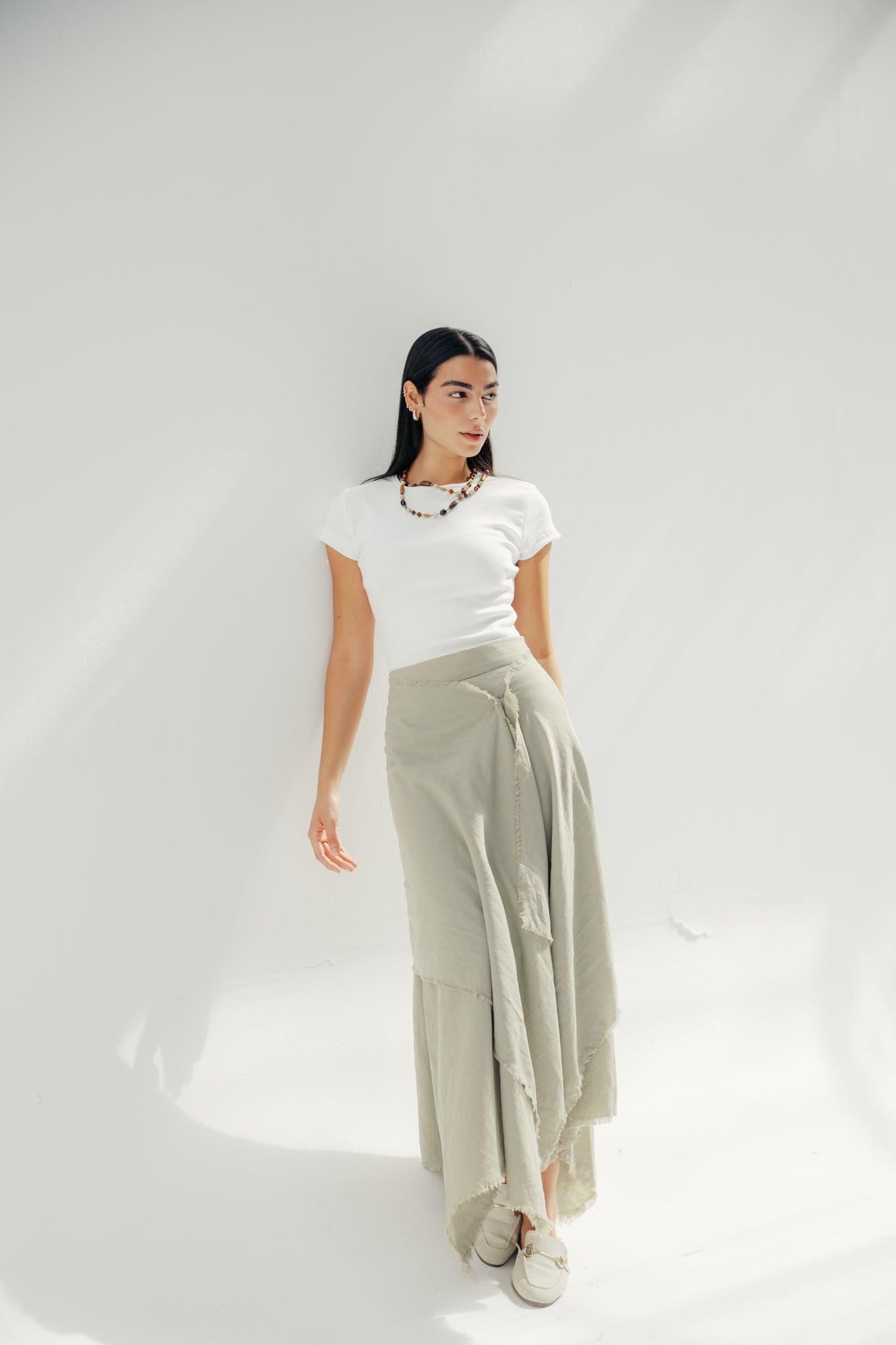 A Flowy skirt with different lengths Olive