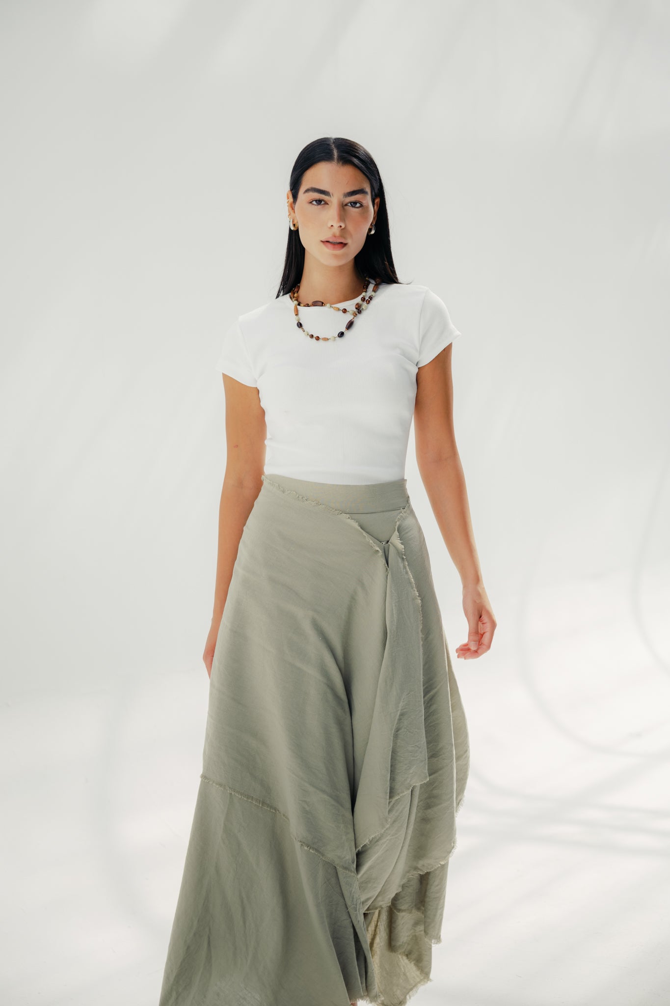 A Flowy skirt with different lengths Olive
