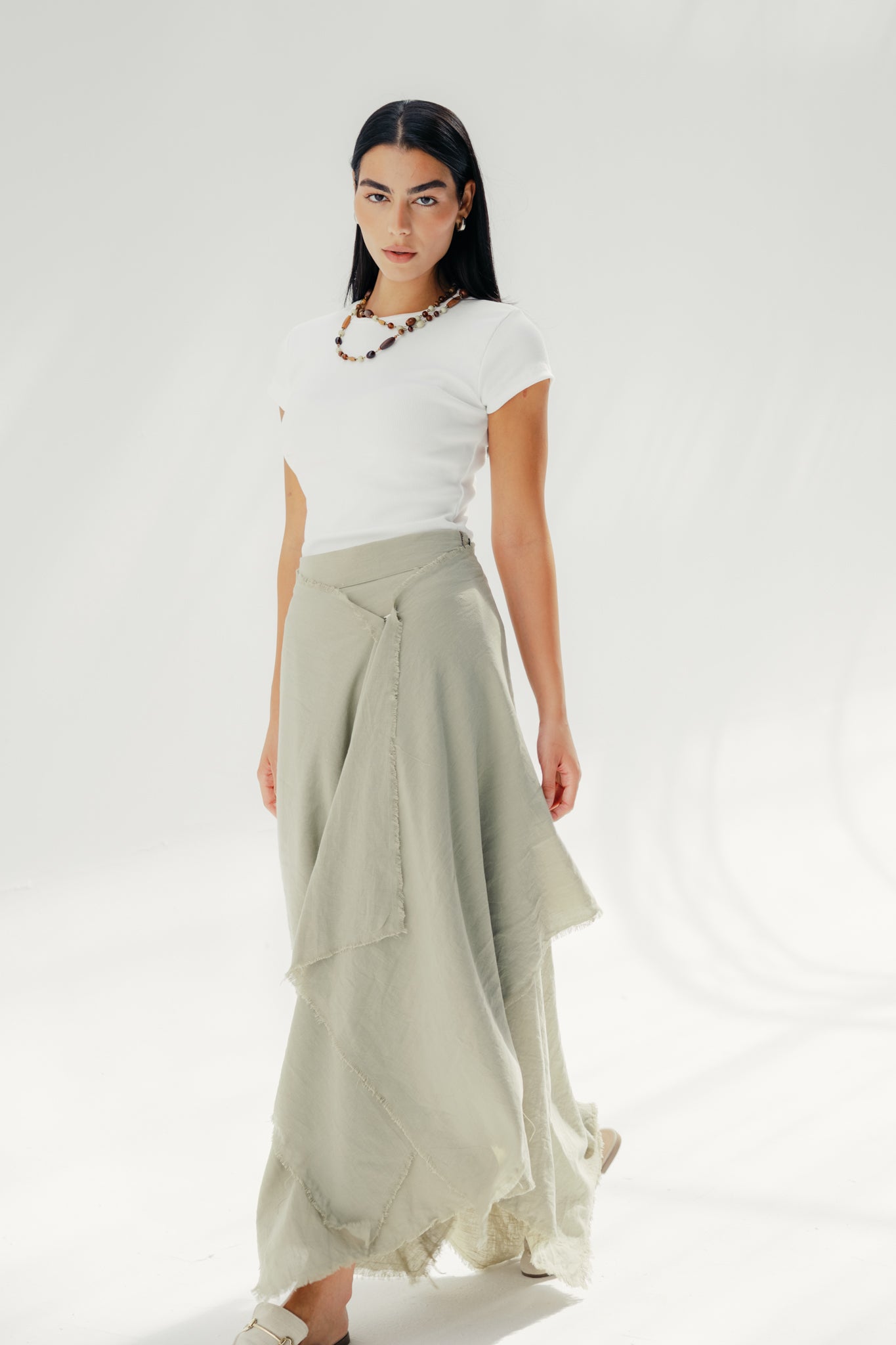 A Flowy skirt with different lengths Olive