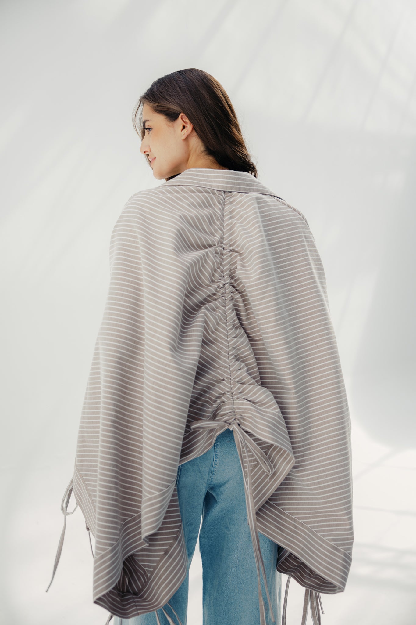 oversized striped shirt with back straw string Cafe & White