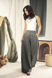 Wide leg pant with pleats Olive