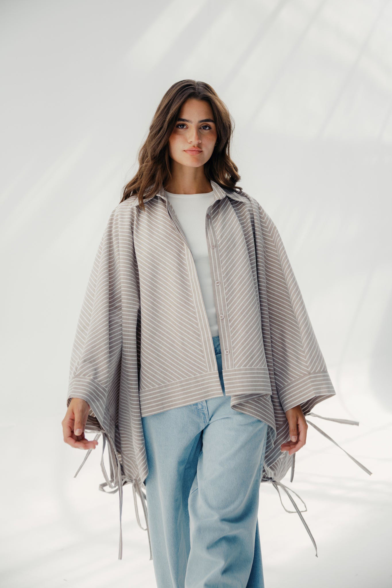 oversized striped shirt with back straw string Cafe & White