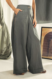 Wide leg pant with pleats Olive