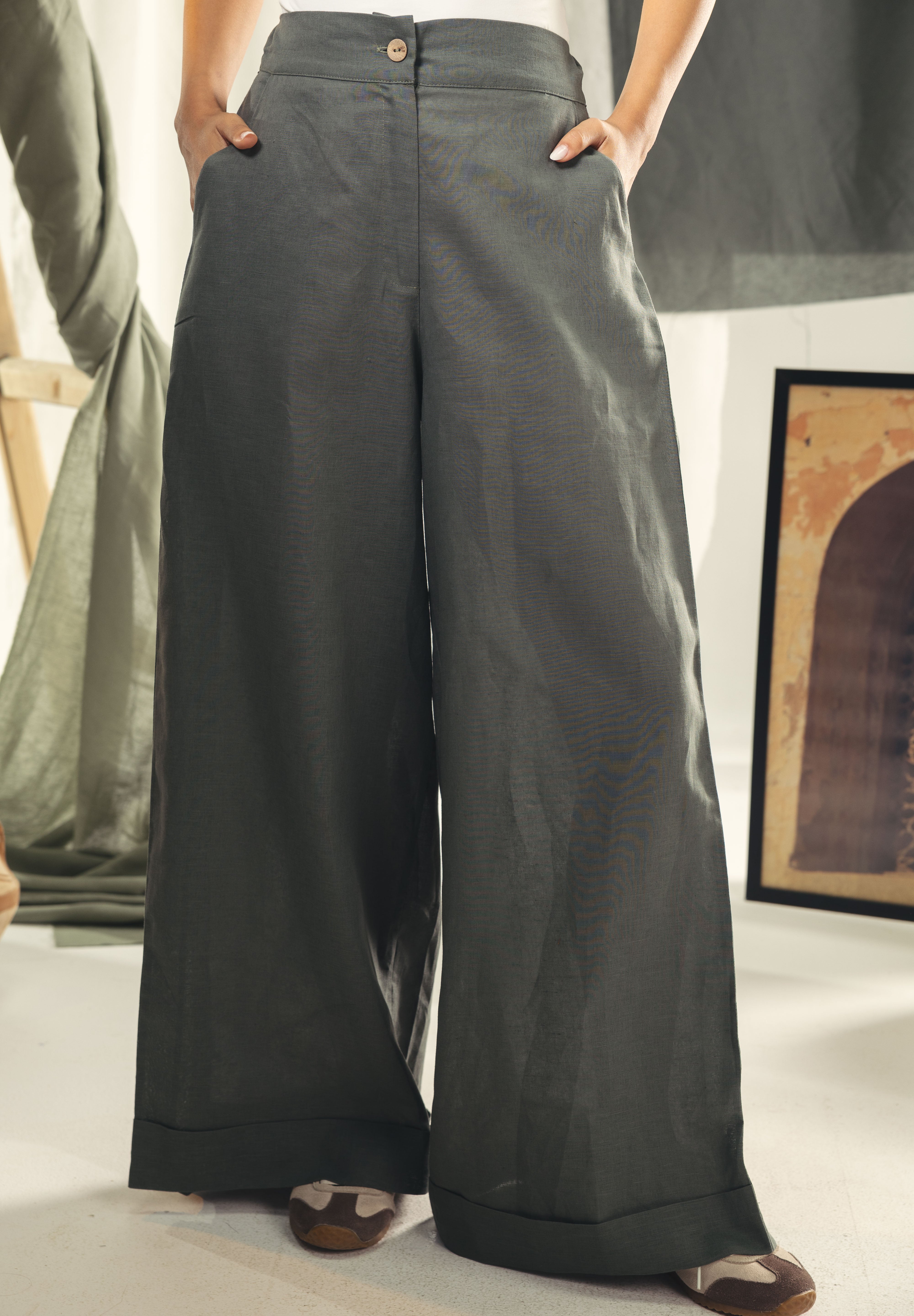 Wide leg pant with pleats Olive