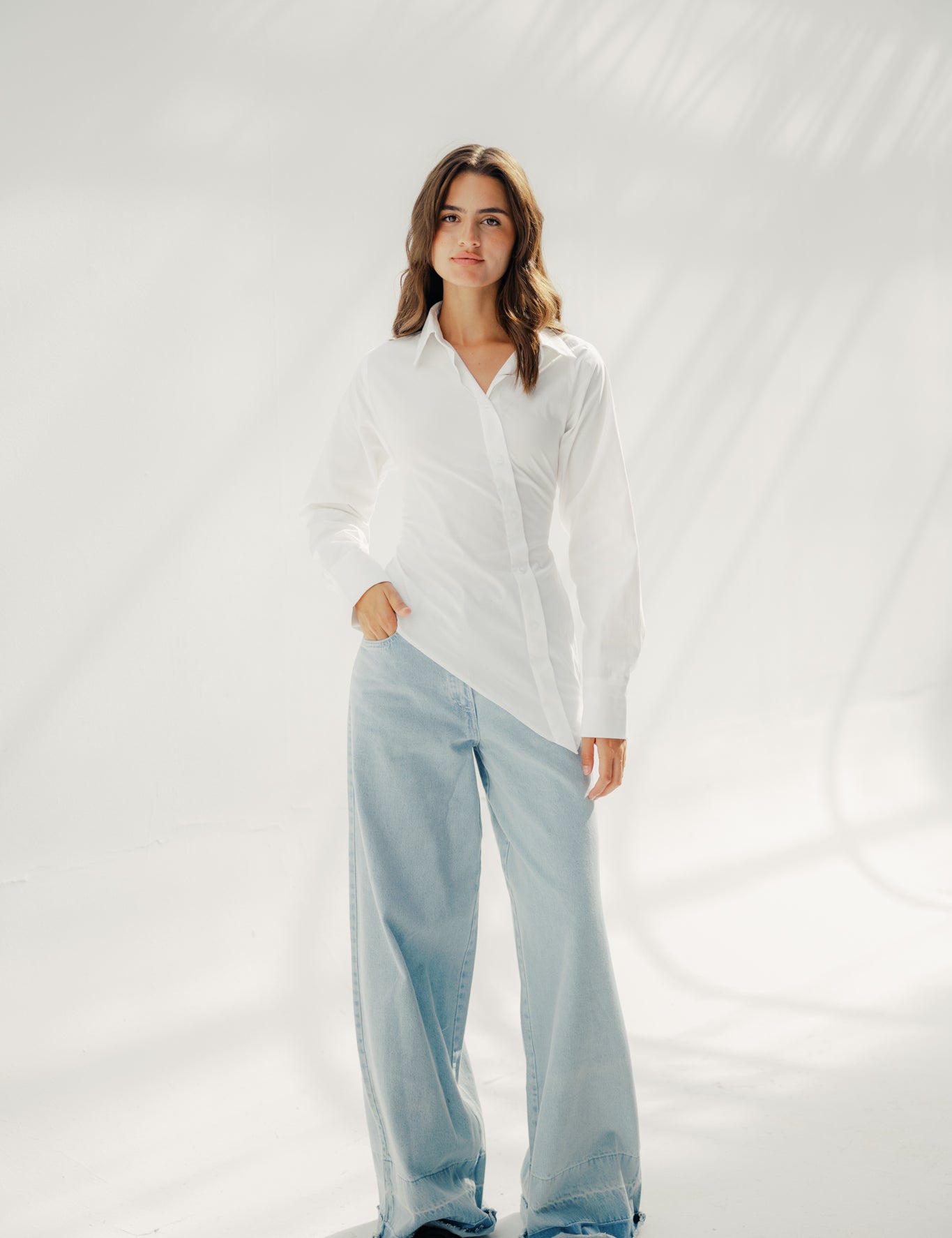 amira-817_ab4d93f4-de93-4932-93f9-4f3d4e73239e.jpg