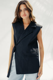 Gabardine Waterproof Vest with Contrast Side Panels Black