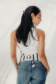 The Solano vest White and Black
