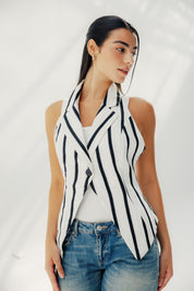 The Solano vest White and Black