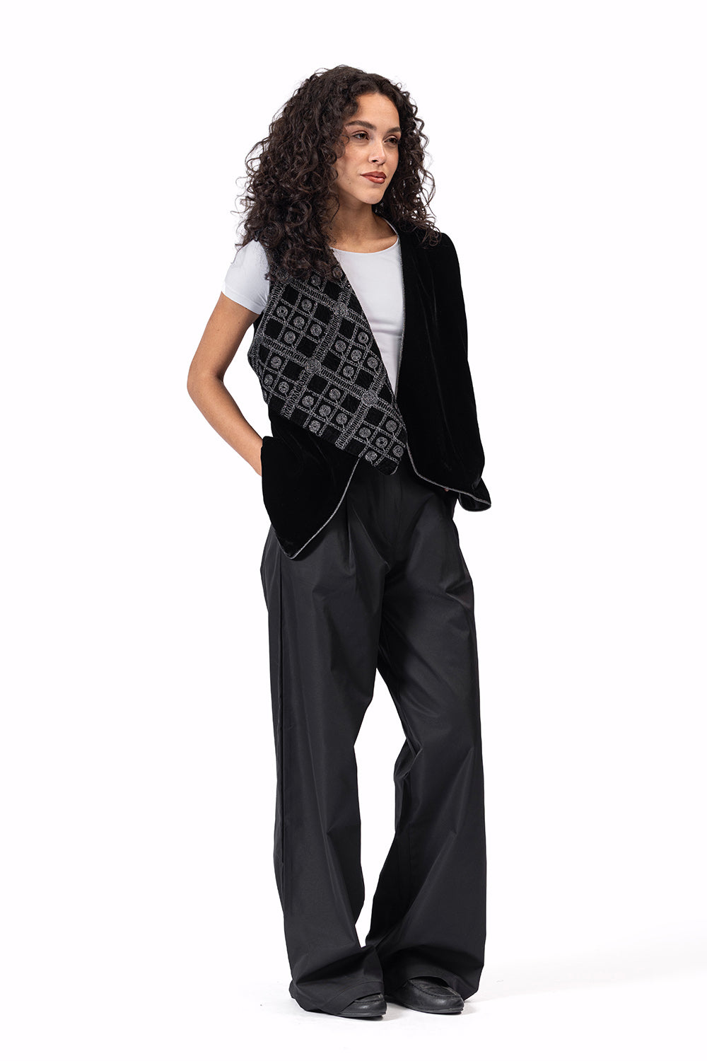 The Yusra Vest Black