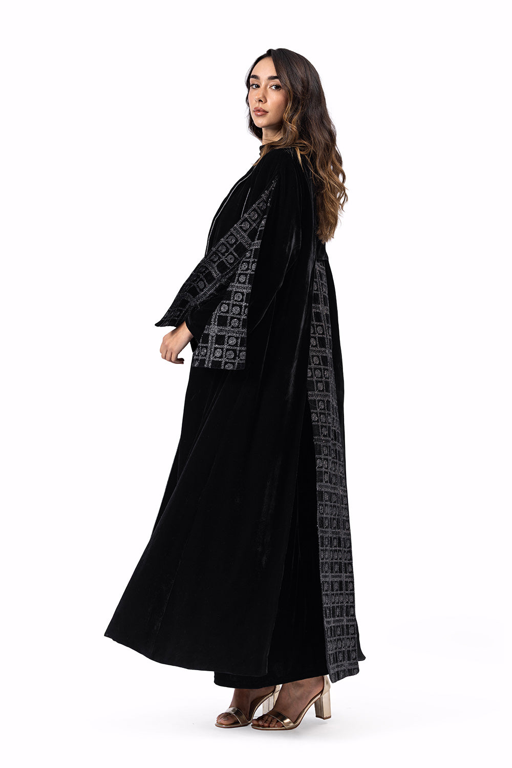 Noor Al-Layl Kaftan Black