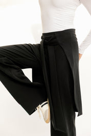 The flow form pants  Black