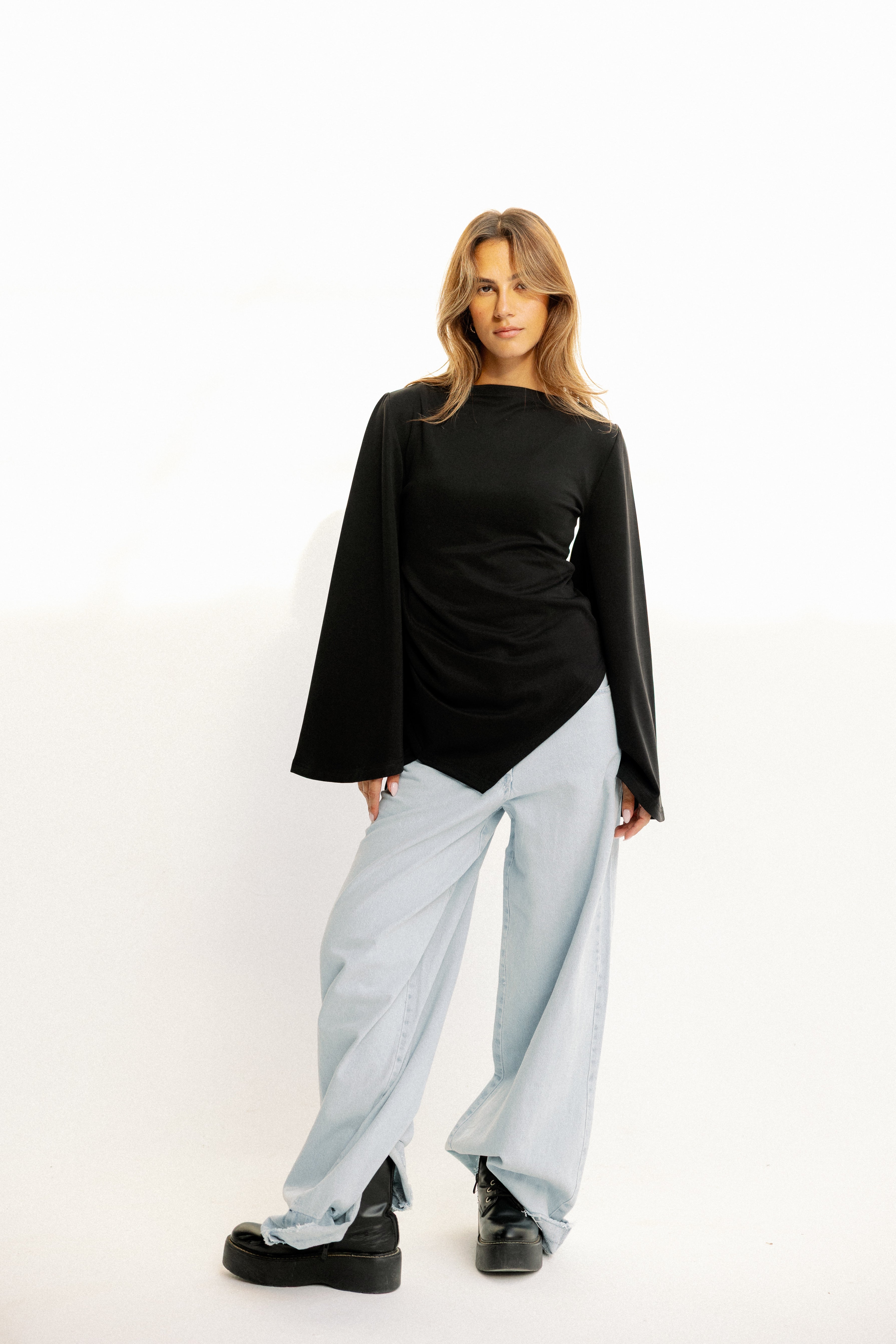 The offset top Black