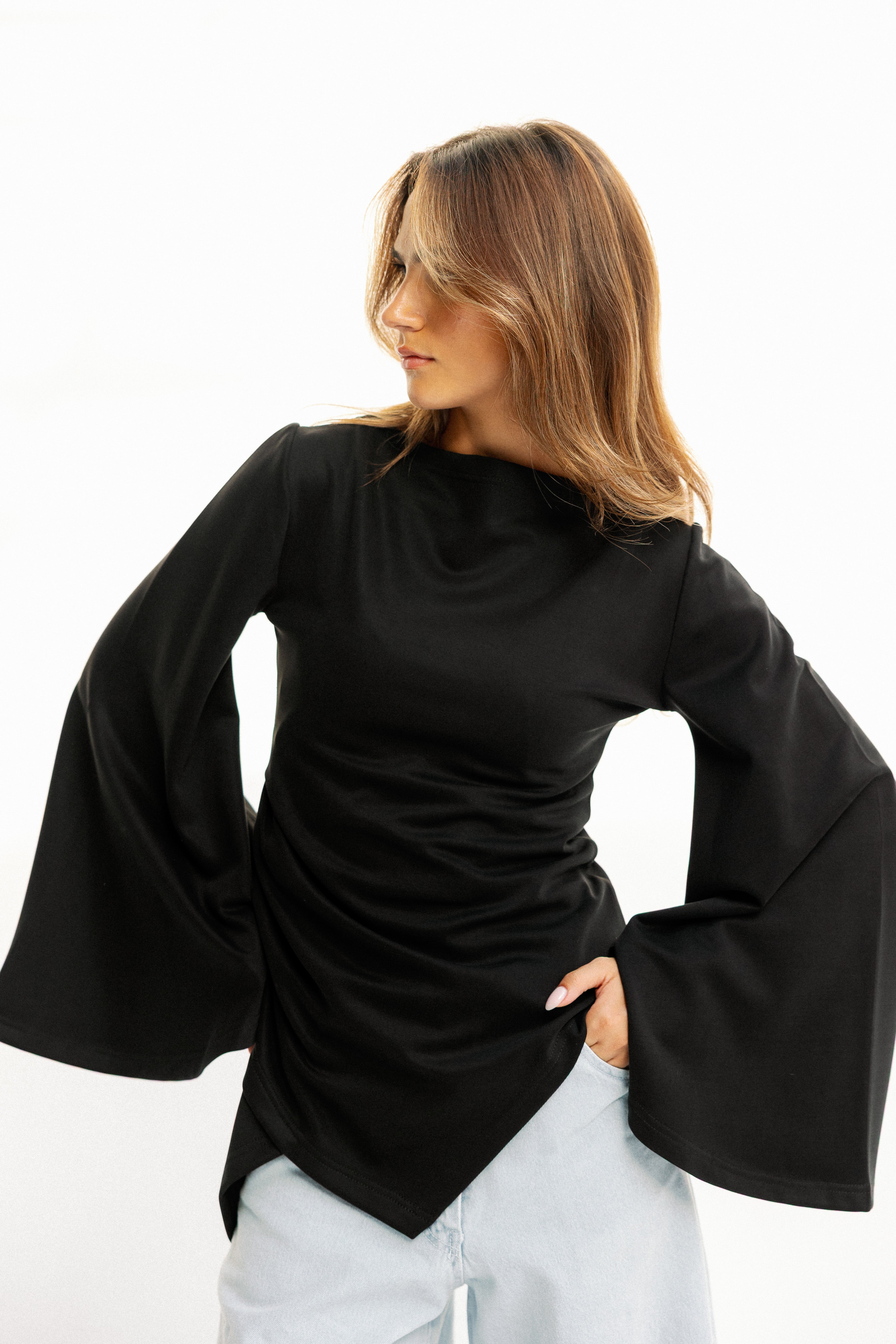 The offset top Black