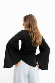 The offset top Black