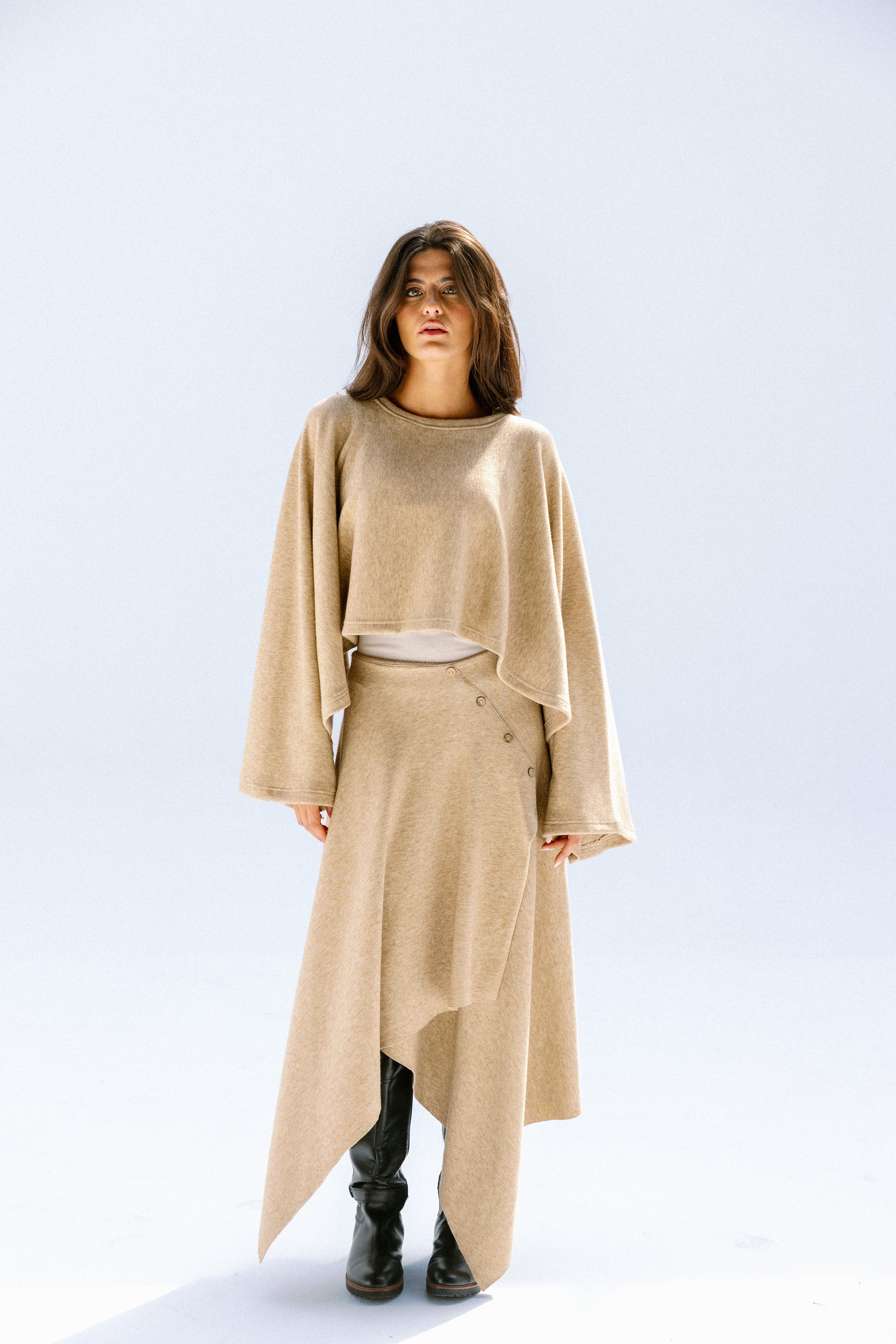 the flow line skirt  Beige