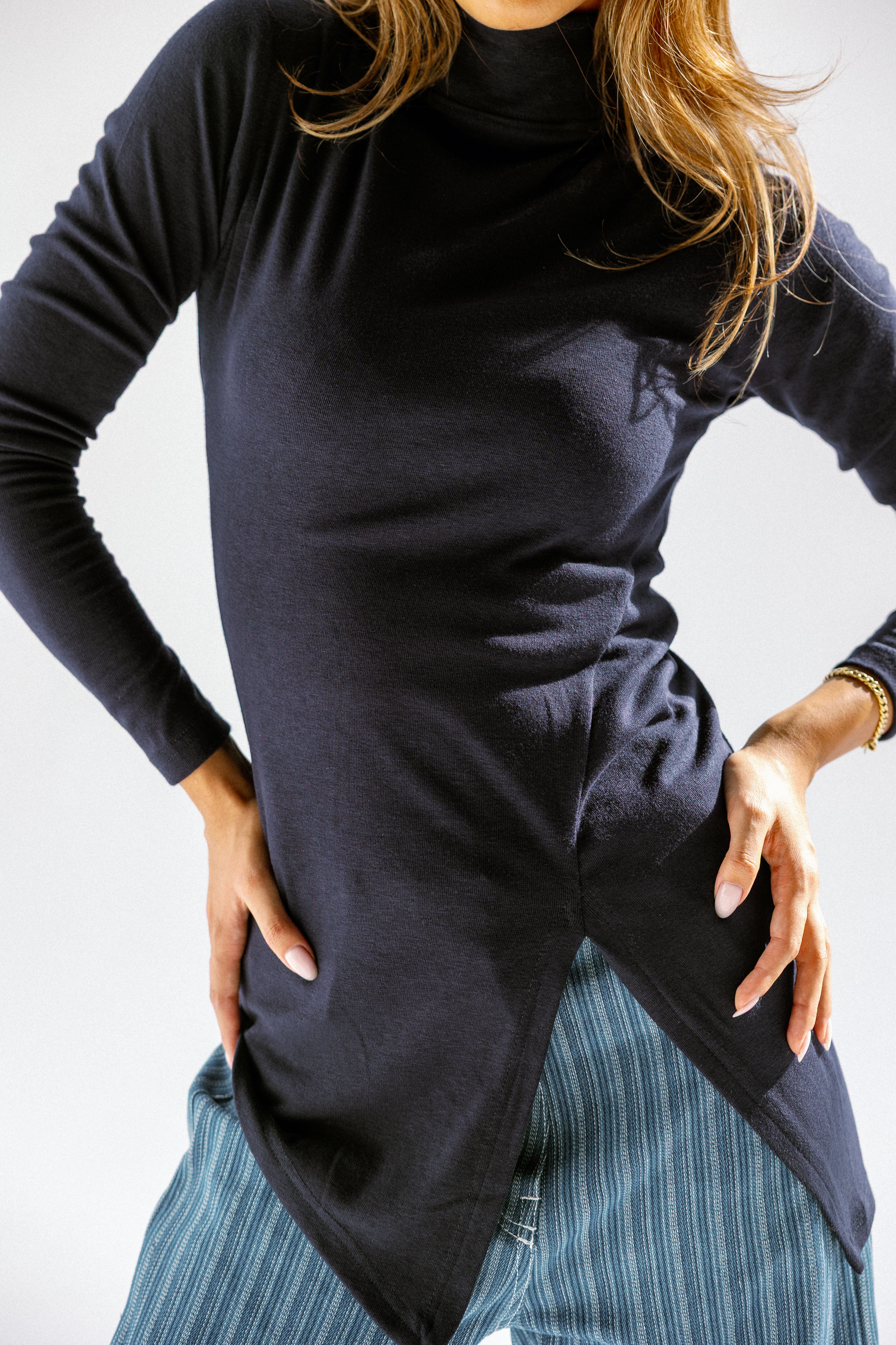 The verge top Navy Blue